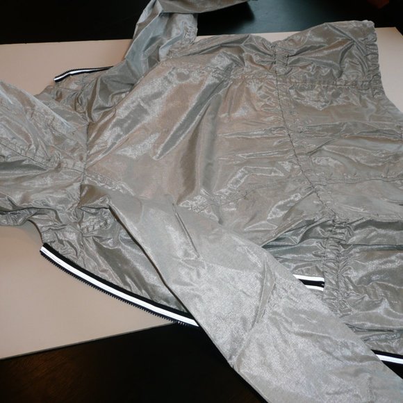 Milly Minis Girl Size 6 Silver Reflective Anorak Wind Breaker Jacket - Picture 10 of 10